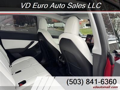 2021 Tesla Model Y Performance  AWD - Photo 25 - Portland, OR 97218