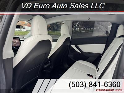 2021 Tesla Model Y Performance  AWD - Photo 22 - Portland, OR 97218