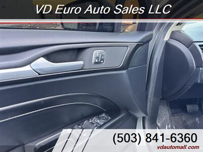 2020 Ford Fusion Titanium  AWD! Clean title ! - Photo 25 - Portland, OR 97218