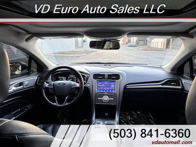 2020 Ford Fusion Titanium  AWD! Clean title ! - Photo 15 - Portland, OR 97218