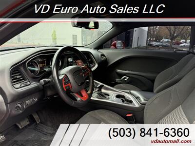 2016 Dodge Challenger SXT  Clean title! - Photo 19 - Portland, OR 97218