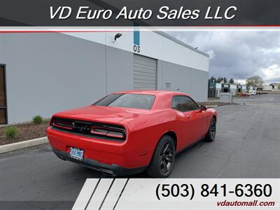 2016 Dodge Challenger SXT  Clean title! - Photo 4 - Portland, OR 97218