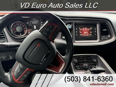 2016 Dodge Challenger SXT  Clean title! - Photo 22 - Portland, OR 97218