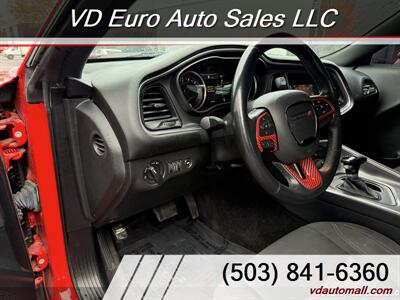 2016 Dodge Challenger SXT  Clean title! - Photo 18 - Portland, OR 97218