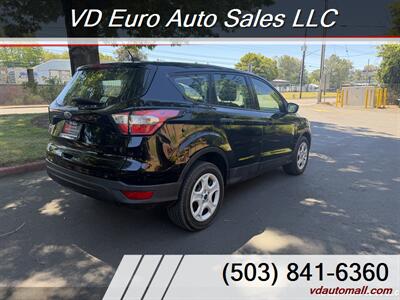 2018 Ford Escape S   - Photo 6 - Portland, OR 97218