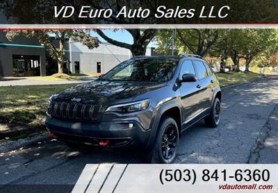 2019 Jeep Cherokee Trailhawk  4x4 - Photo 1 - Portland, OR 97218