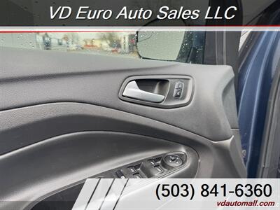 2018 Ford Escape SE  AWD! Clean title! - Photo 27 - Portland, OR 97218