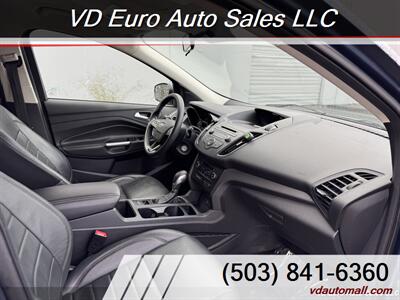 2018 Ford Escape SE  AWD! Clean title! - Photo 16 - Portland, OR 97218