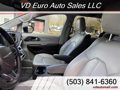 2020 Chrysler Voyager LXi -CLEAN TITLE! - Photo 14 - Portland, OR 97218