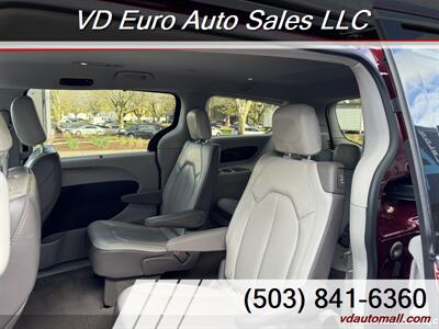2020 Chrysler Voyager LXi -CLEAN TITLE! - Photo 16 - Portland, OR 97218