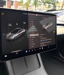 2023 Tesla Model 3 - Photo 13 - Portland, OR 97218