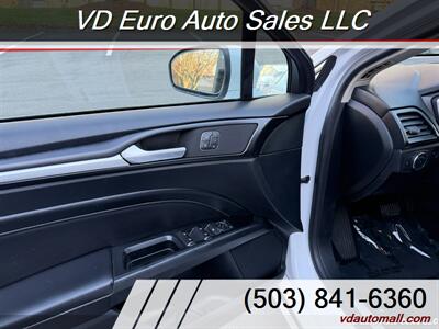 2020 Ford Fusion Titanium  Clean title! AWD! - Photo 33 - Portland, OR 97218