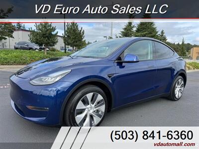 2023 Tesla Model Y  AWD LONG RANGE! -Price after FEDERAL TAX REBATE! - Photo 1 - Portland, OR 97218