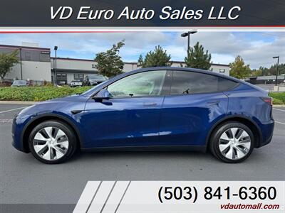 2023 Tesla Model Y  AWD LONG RANGE! -Price after FEDERAL TAX REBATE! - Photo 2 - Portland, OR 97218