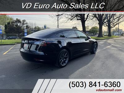 2022 Tesla Model 3 Long Range AWD - Photo 5 - Portland, OR 97218