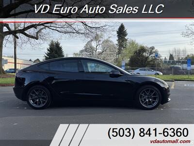 2022 Tesla Model 3 Long Range AWD - Photo 4 - Portland, OR 97218