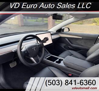 2022 Tesla Model 3 Long Range AWD - Photo 10 - Portland, OR 97218