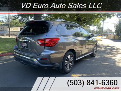 2017 Nissan Pathfinder S  -CLEAN TITLE! - Photo 6 - Portland, OR 97218
