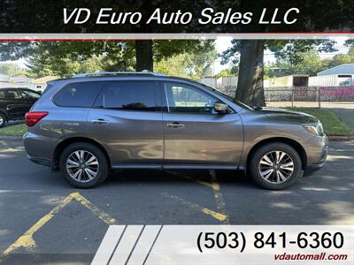 2017 Nissan Pathfinder S  -CLEAN TITLE! - Photo 5 - Portland, OR 97218