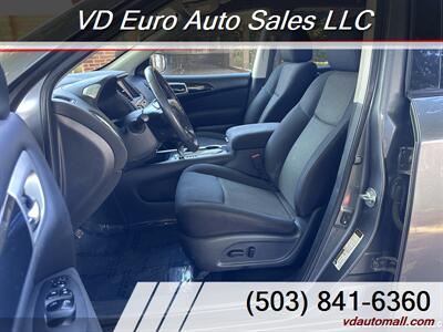2017 Nissan Pathfinder S  -CLEAN TITLE! - Photo 11 - Portland, OR 97218