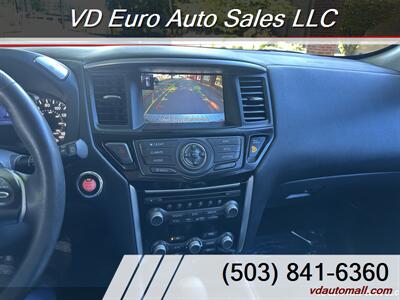 2017 Nissan Pathfinder S  -CLEAN TITLE! - Photo 14 - Portland, OR 97218