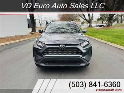 2019 Toyota RAV4 LE  AWD - Photo 2 - Portland, OR 97218