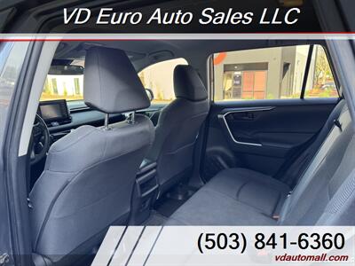 2019 Toyota RAV4 LE  AWD - Photo 18 - Portland, OR 97218