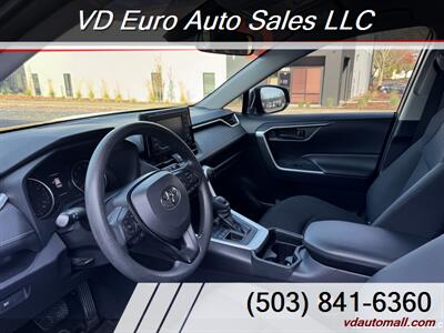 2019 Toyota RAV4 LE  AWD - Photo 21 - Portland, OR 97218
