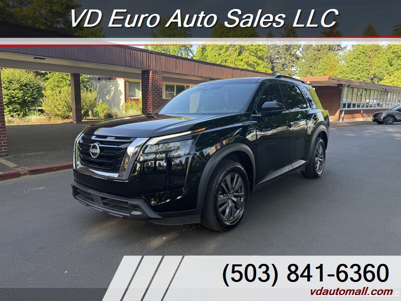 2023 Nissan Pathfinder SV   - Photo 1 - Portland, OR 97218