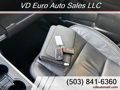 2015 Toyota Camry Hybrid LE   - Photo 16 - Portland, OR 97218