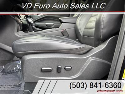 2019 Ford Escape Titanium  4WD - Photo 20 - Portland, OR 97218