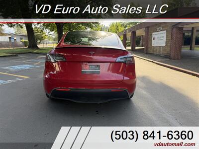 2020 Tesla Model Y Long Range PERFORMANCE AWD - Photo 6 - Portland, OR 97218