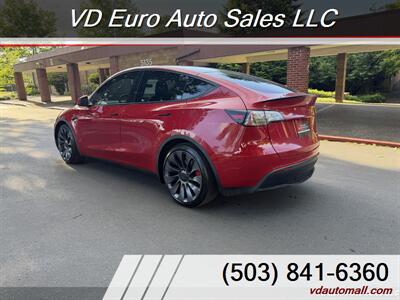 2020 Tesla Model Y Long Range PERFORMANCE AWD - Photo 7 - Portland, OR 97218