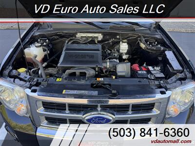2011 Ford Escape Limited  AWD! V6 ! - Photo 11 - Portland, OR 97218