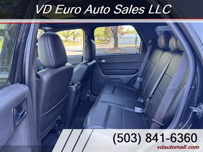 2011 Ford Escape Limited  AWD! V6 ! - Photo 19 - Portland, OR 97218