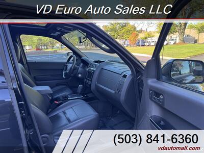 2011 Ford Escape Limited  AWD! V6 ! - Photo 17 - Portland, OR 97218