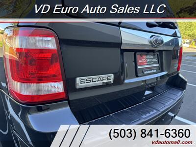 2011 Ford Escape Limited  AWD! V6 ! - Photo 13 - Portland, OR 97218