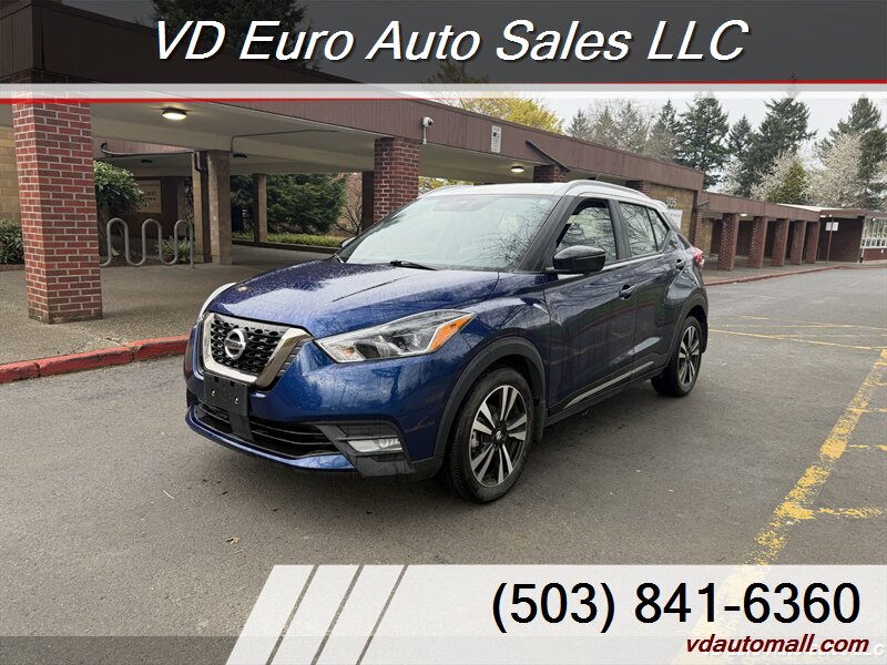 2020 Nissan Kicks SR  