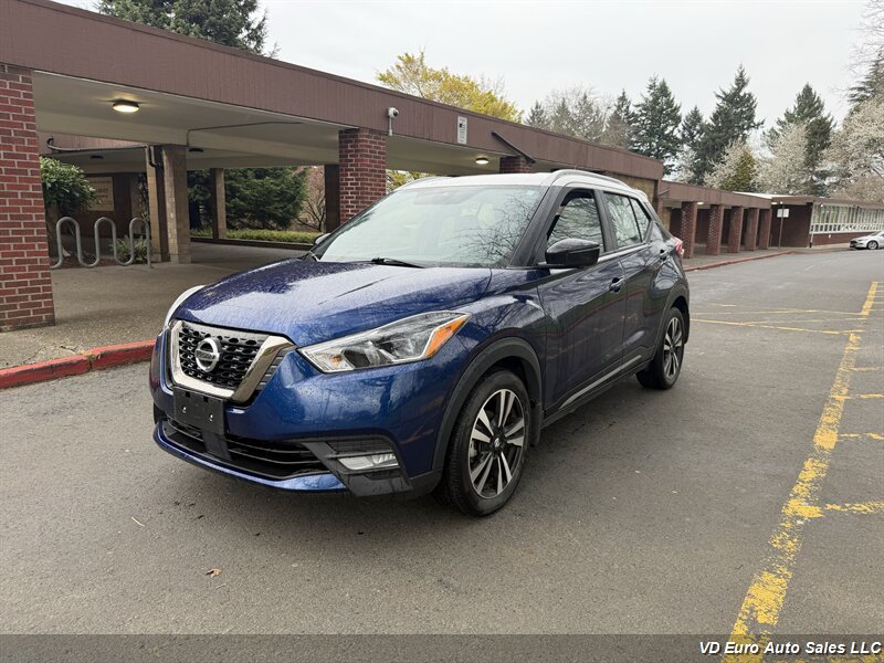 2020 Nissan Kicks SR  
