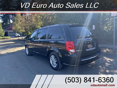 2019 Dodge Grand Caravan SXT   - Photo 6 - Portland, OR 97218