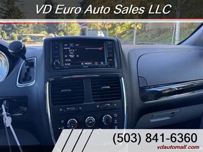 2019 Dodge Grand Caravan SXT   - Photo 32 - Portland, OR 97218