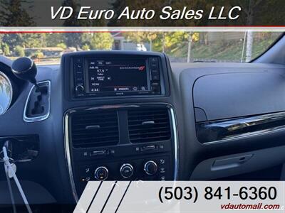 2019 Dodge Grand Caravan SXT   - Photo 16 - Portland, OR 97218