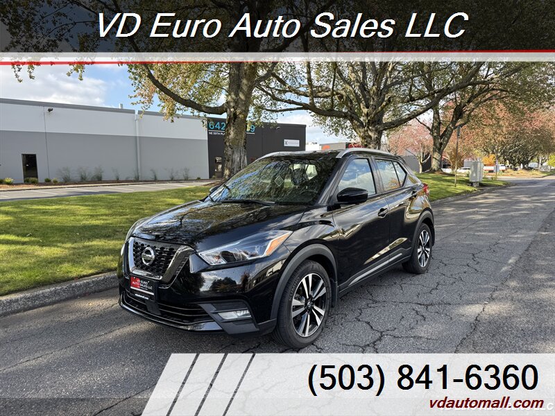 2020 Nissan Kicks SR  