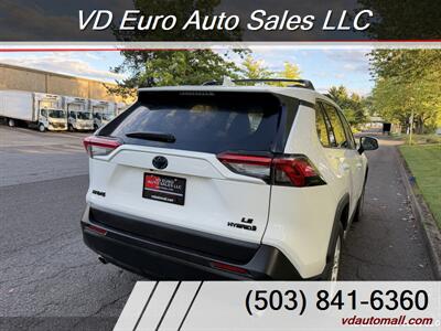 2021 Toyota RAV4 Hybrid LE AWD! - Photo 6 - Portland, OR 97218