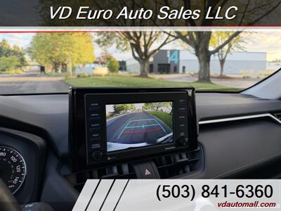 2021 Toyota RAV4 Hybrid LE AWD! - Photo 19 - Portland, OR 97218