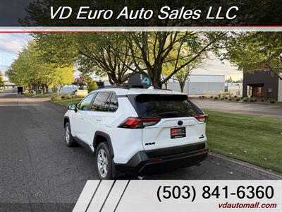 2021 Toyota RAV4 Hybrid LE AWD! - Photo 5 - Portland, OR 97218