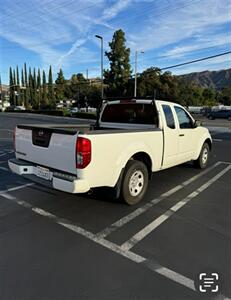 2018 Nissan Frontier S   - Photo 2 - Beaverton, OR 97005