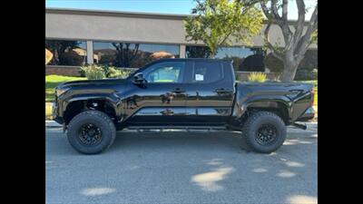 2024 Toyota Tacoma SR5   - Photo 2 - , CA 95124