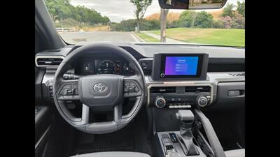 2025 Toyota Tacoma SR5   - Photo 5 - , CA 95124