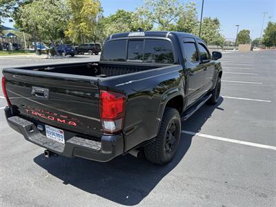 2018 Toyota Tacoma SR5   - Photo 4 - Arcadia, CA 91007